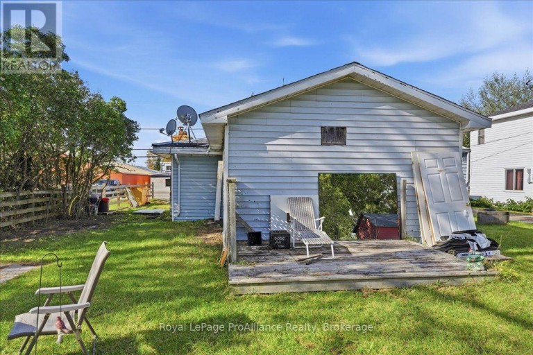12269 HIGHWAY 41 HIGHWAY, Addington Highlands, Ontario, K0H2G0