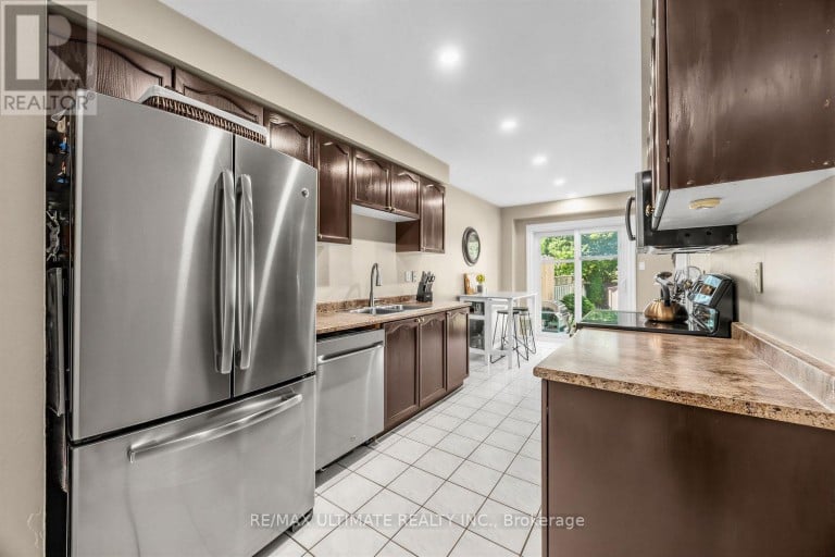 42 LANDERVILLE LANE, Clarington (Bowmanville), Ontario, L1C4W8