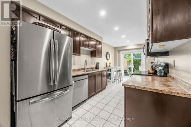 42 LANDERVILLE LANE Clarington (Bowmanville) Ontario photo 13