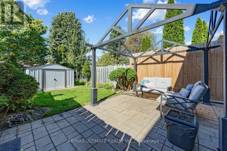 42 LANDERVILLE LANE, Clarington (Bowmanville), Ontario, L1C4W8