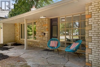 215 EDENBRIDGE DRIVE Toronto (Edenbridge-Humber Valley) Ontario photo 3