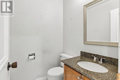 95 B CONCESSION STREET E Clarington (Bowmanville) Ontario photo 16