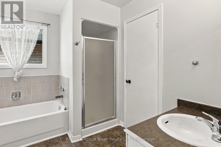 95 B CONCESSION STREET E, Clarington (Bowmanville), Ontario, L1C4R8