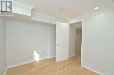 95 B CONCESSION STREET E Clarington (Bowmanville) Ontario photo 44