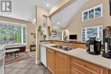 7 CALLARY CRESCENT Collingwood Ontario photo 14