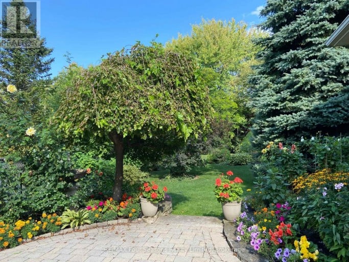7 CALLARY CRESCENT, Collingwood, Ontario, L9Y4X9