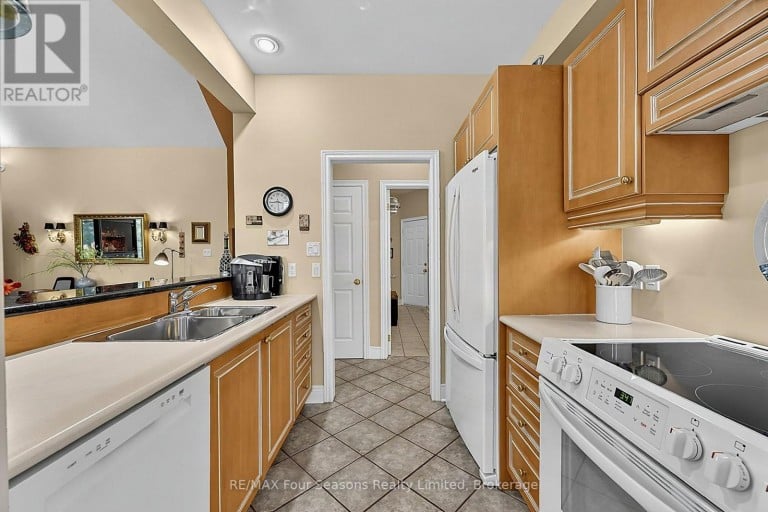 7 CALLARY CRESCENT, Collingwood, Ontario, L9Y4X9
