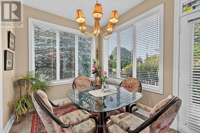 7 CALLARY CRESCENT, Collingwood, Ontario, L9Y4X9