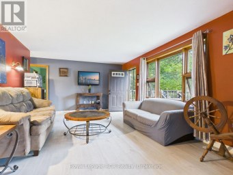 130 KING STREET Kincardine Ontario photo 12