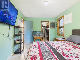 130 KING STREET Kincardine Ontario photo 14
