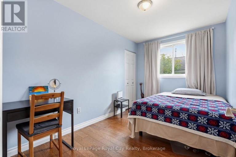UPPER - 37 MCILWRAITH CRESCENT, Guelph (Grange Road), Ontario, N1E6J4