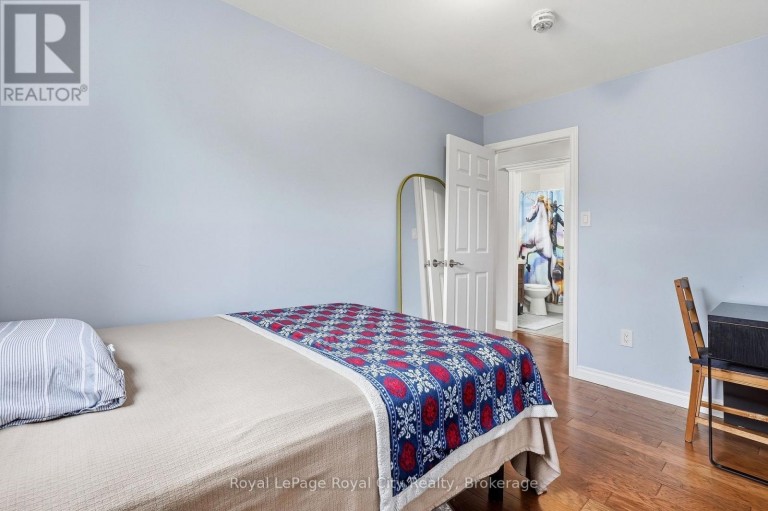 UPPER - 37 MCILWRAITH CRESCENT, Guelph (Grange Road), Ontario, N1E6J4