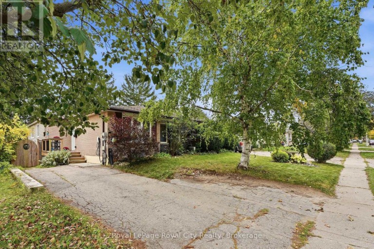 UPPER - 37 MCILWRAITH CRESCENT, Guelph (Grange Road), Ontario, N1E6J4