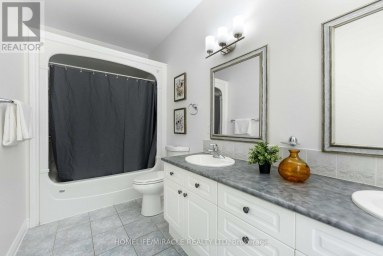 30 DOVE CRESCENT Barrie (Ardagh) Ontario photo 17