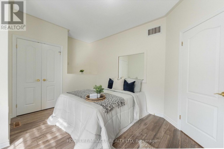 30 DOVE CRESCENT, Barrie (Ardagh), Ontario, L4N7Z3
