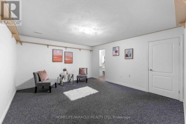 30 DOVE CRESCENT Barrie (Ardagh) Ontario photo 25
