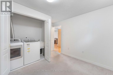 30 DOVE CRESCENT Barrie (Ardagh) Ontario photo 35