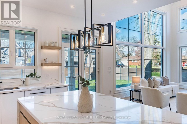 1404 WAVERLY AVENUE SW, Oakville (WO West), Ontario, L6L2S3