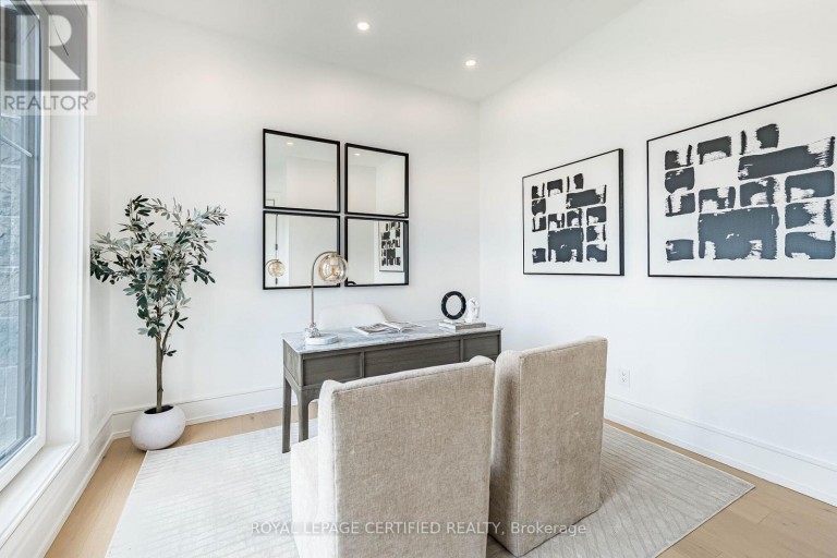 1404 WAVERLY AVENUE SW, Oakville (WO West), Ontario, L6L2S3