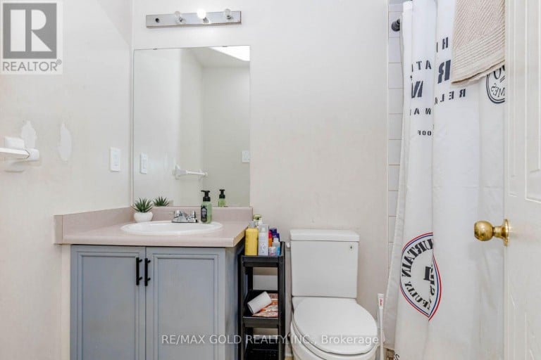 83 WICKSTEAD COURT, Brampton (Sandringham-Wellington), Ontario, L6R1N8