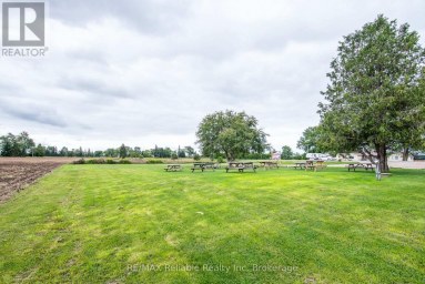 6 LONDON ROAD Huron East (Tuckersmith) Ontario photo 4