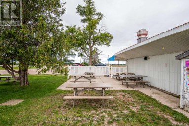 6 LONDON ROAD Huron East (Tuckersmith) Ontario photo 8