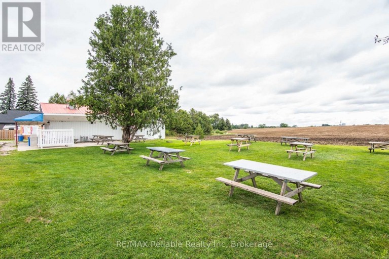 6 LONDON ROAD, Huron East (Tuckersmith), Ontario, N0M1J0