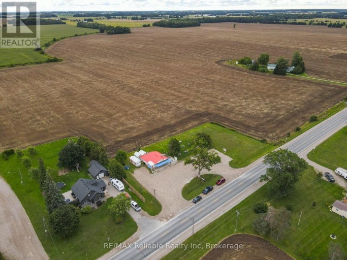 6 LONDON ROAD, Huron East (Tuckersmith), Ontario, N0M1J0