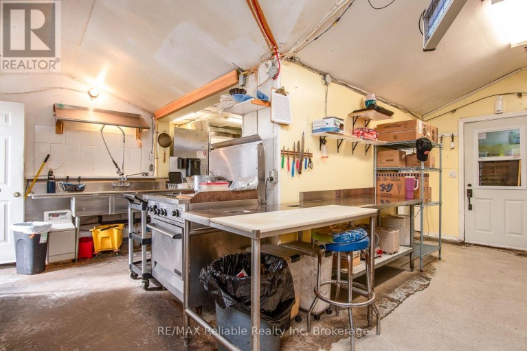 6 LONDON ROAD, Huron East (Tuckersmith), Ontario, N0M1J0