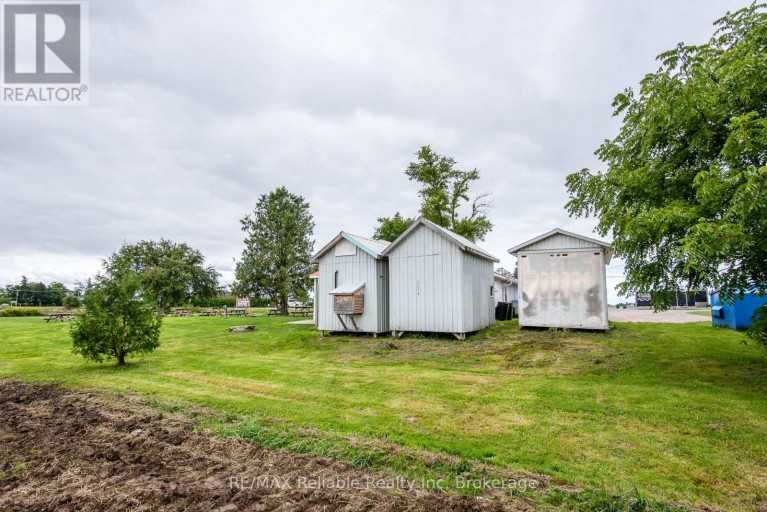 6 LONDON ROAD, Huron East (Tuckersmith), Ontario, N0M1J0