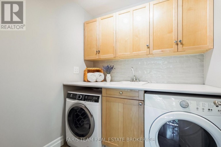 13 KIDD'S LANE, Innisfil (Cookstown), Ontario, L0L1L0