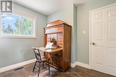 13 KIDD'S LANE Innisfil (Cookstown) Ontario photo 26