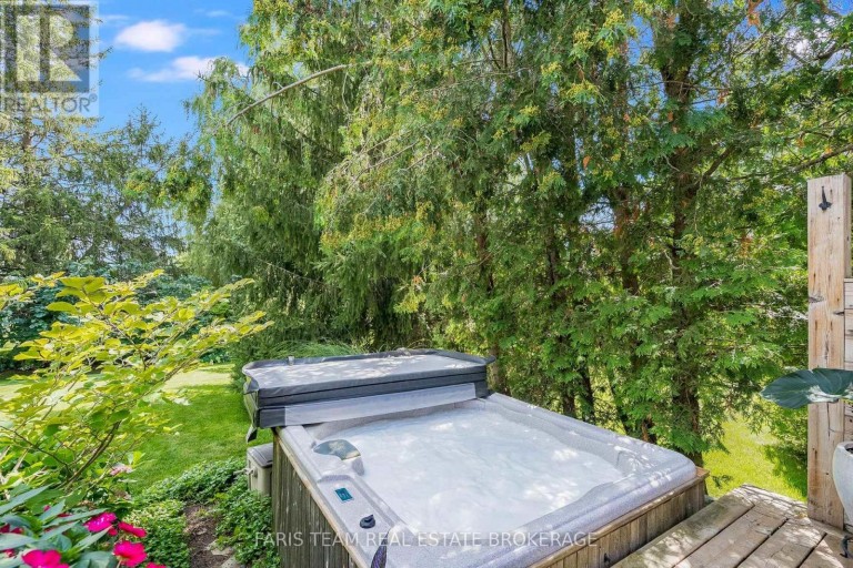 13 KIDD'S LANE, Innisfil (Cookstown), Ontario, L0L1L0