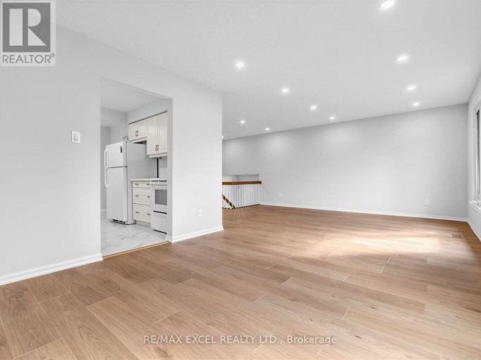 25 GRAND PLACE, Barrie (Allandale Heights), Ontario, L4N4Y3