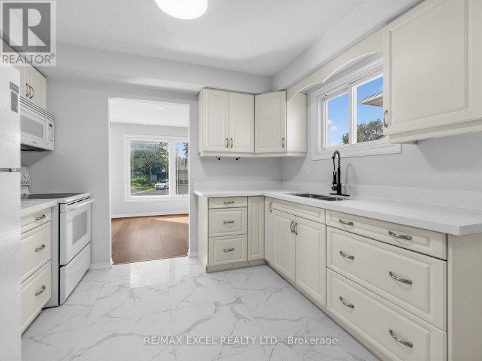 25 GRAND PLACE, Barrie (Allandale Heights), Ontario, L4N4Y3
