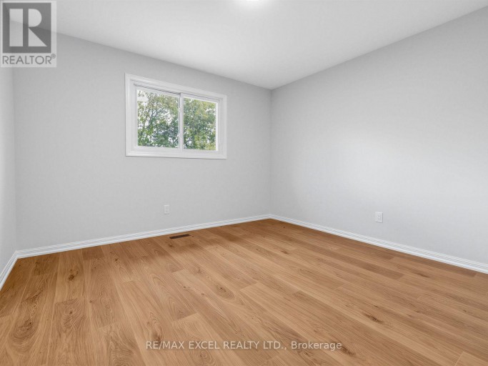 25 GRAND PLACE, Barrie (Allandale Heights), Ontario, L4N4Y3