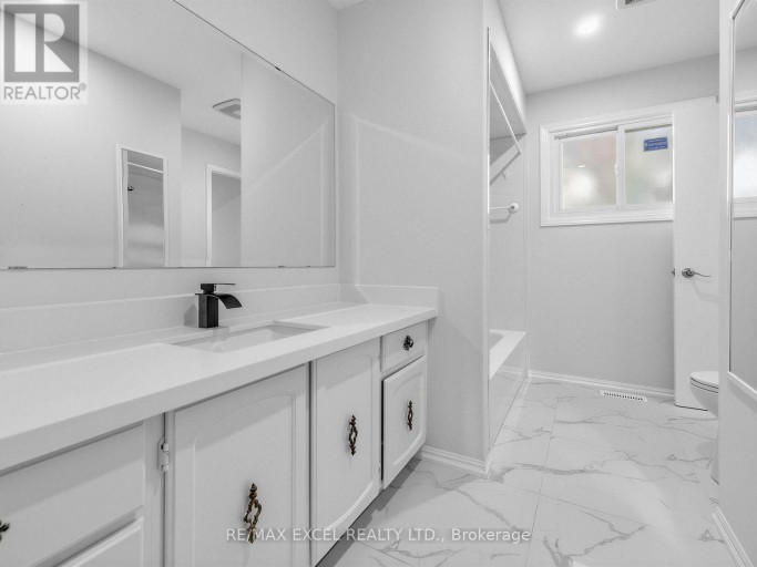 25 GRAND PLACE, Barrie (Allandale Heights), Ontario, L4N4Y3