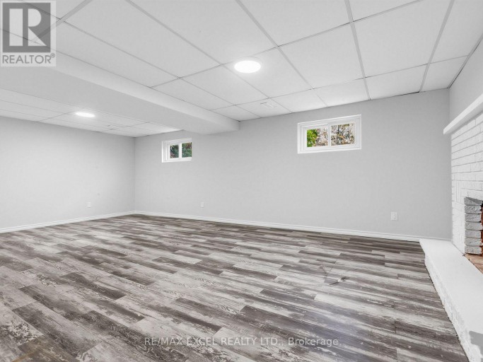 25 GRAND PLACE, Barrie (Allandale Heights), Ontario, L4N4Y3