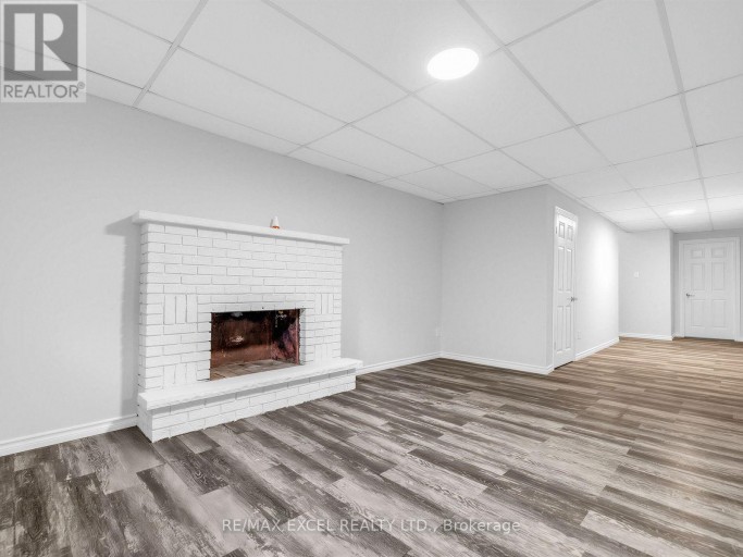 25 GRAND PLACE, Barrie (Allandale Heights), Ontario, L4N4Y3