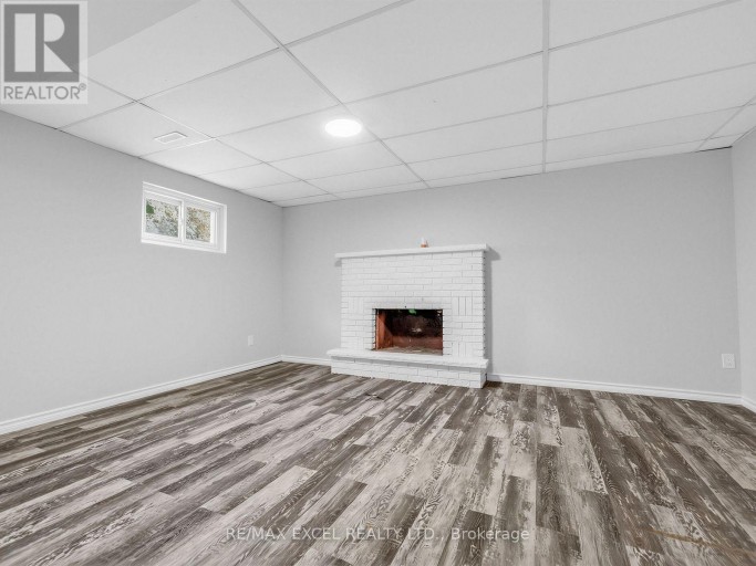 25 GRAND PLACE, Barrie (Allandale Heights), Ontario, L4N4Y3