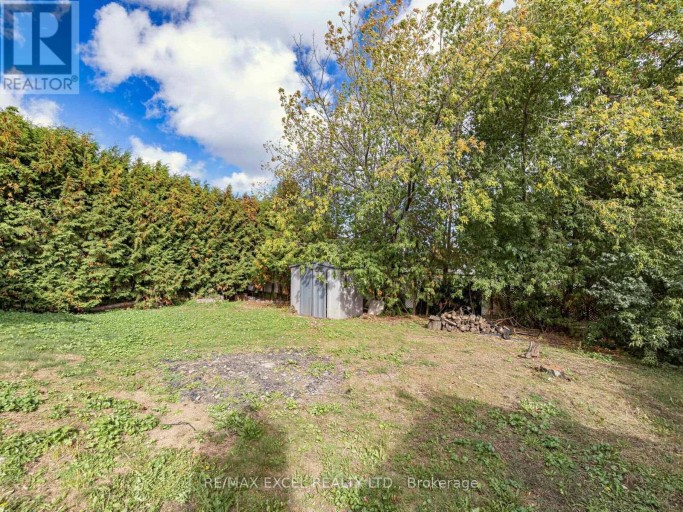 25 GRAND PLACE, Barrie (Allandale Heights), Ontario, L4N4Y3