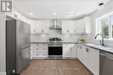 8 ALBERT STREET Prince Edward County (Picton Ward) Ontario photo 14