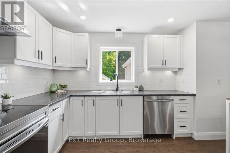 8 ALBERT STREET, Prince Edward County (Picton Ward), Ontario, K0K2T0
