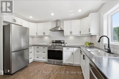 8 ALBERT STREET Prince Edward County (Picton Ward) Ontario photo 17