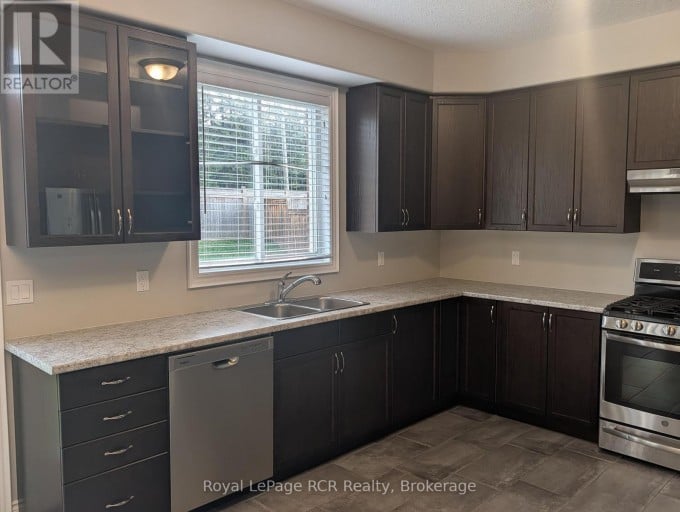 89 LOCKERBIE CRESCENT, Collingwood, Ontario, L9Y0H8