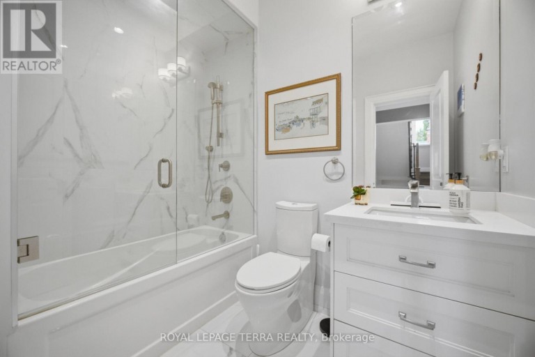 27 MINFORD AVENUE, Toronto (Wexford-Maryvale), Ontario, M1R2B2