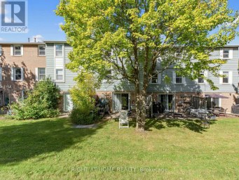 1984 JOHN STREET Markham (Bayview Fairway-Bayview Country Club Esta Ontario photo 1
