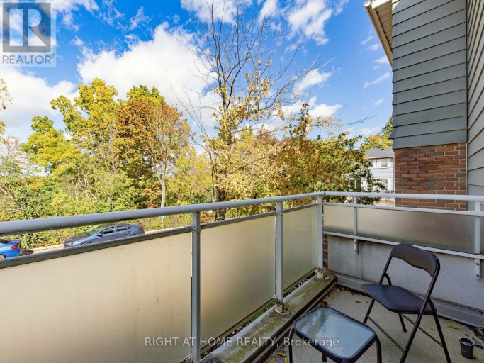 1984 JOHN STREET, Markham (Bayview Fairway-Bayview Country Club Esta, Ontario, L3T1Z1