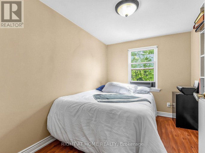 1984 JOHN STREET, Markham (Bayview Fairway-Bayview Country Club Esta, Ontario, L3T1Z1