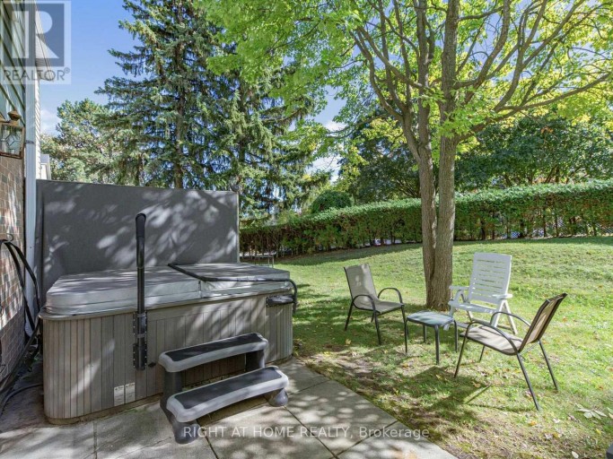 1984 JOHN STREET, Markham (Bayview Fairway-Bayview Country Club Esta, Ontario, L3T1Z1